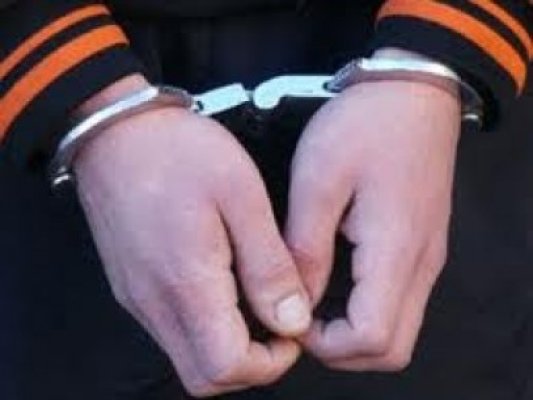 Prins în flagrant de poliţiştii din Valu lui Traian